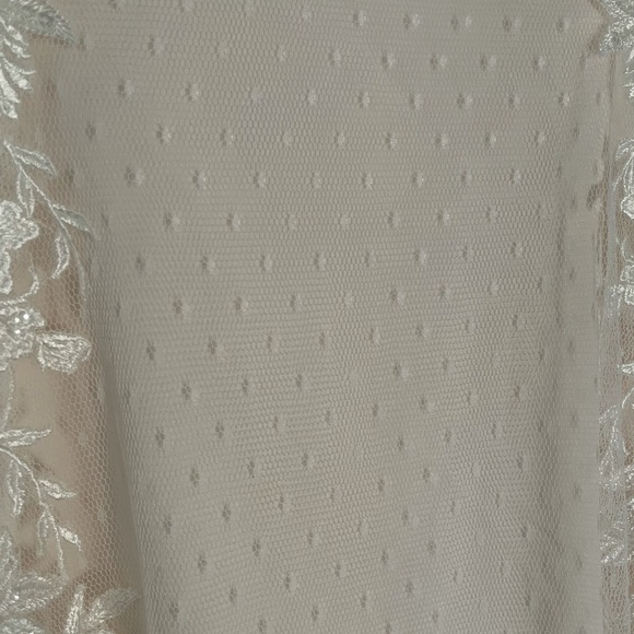 Brand New- Never Worn Wedding Dress - Picture 7 of 9